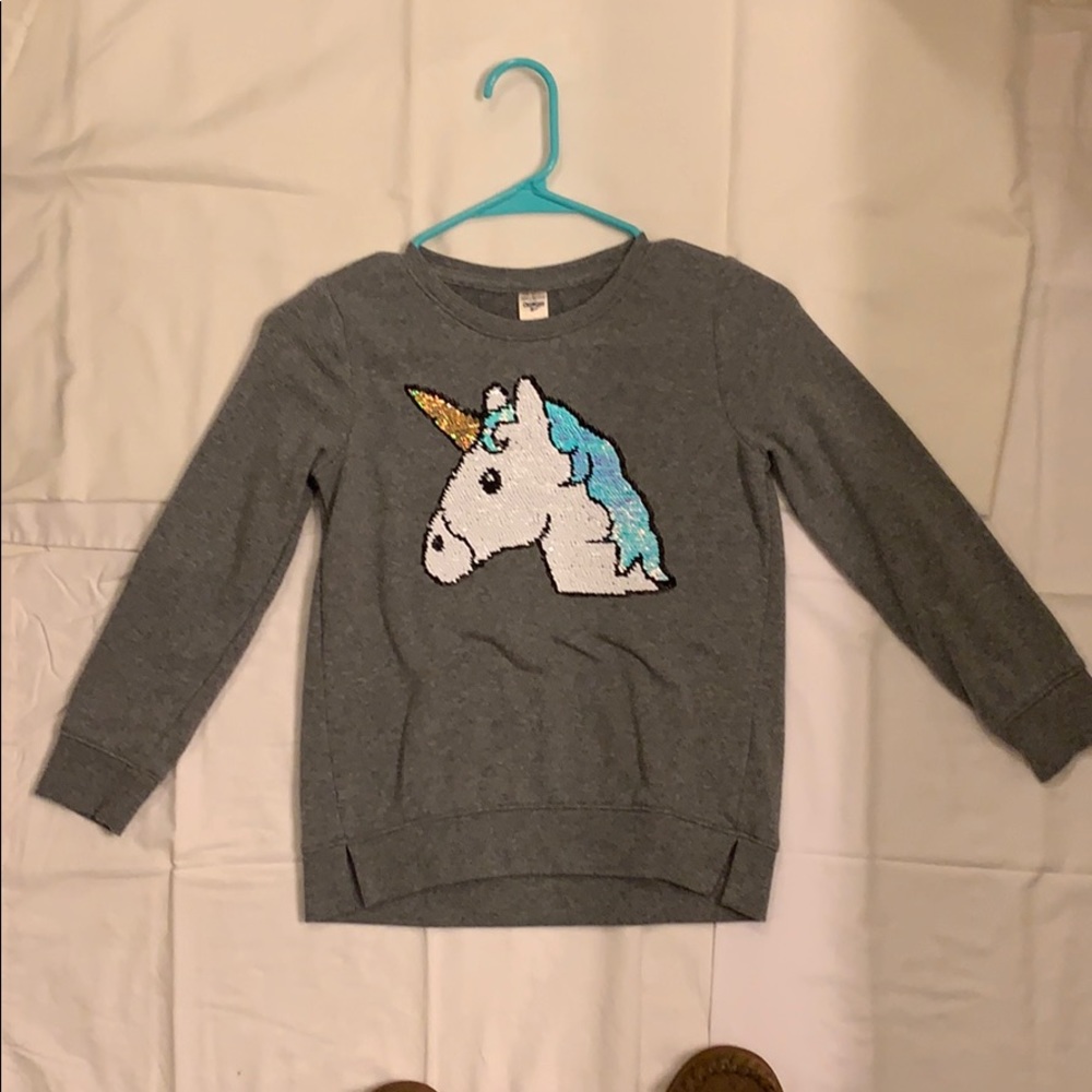 Super cute Oshkosh flip sequin unicorn sweatshirt